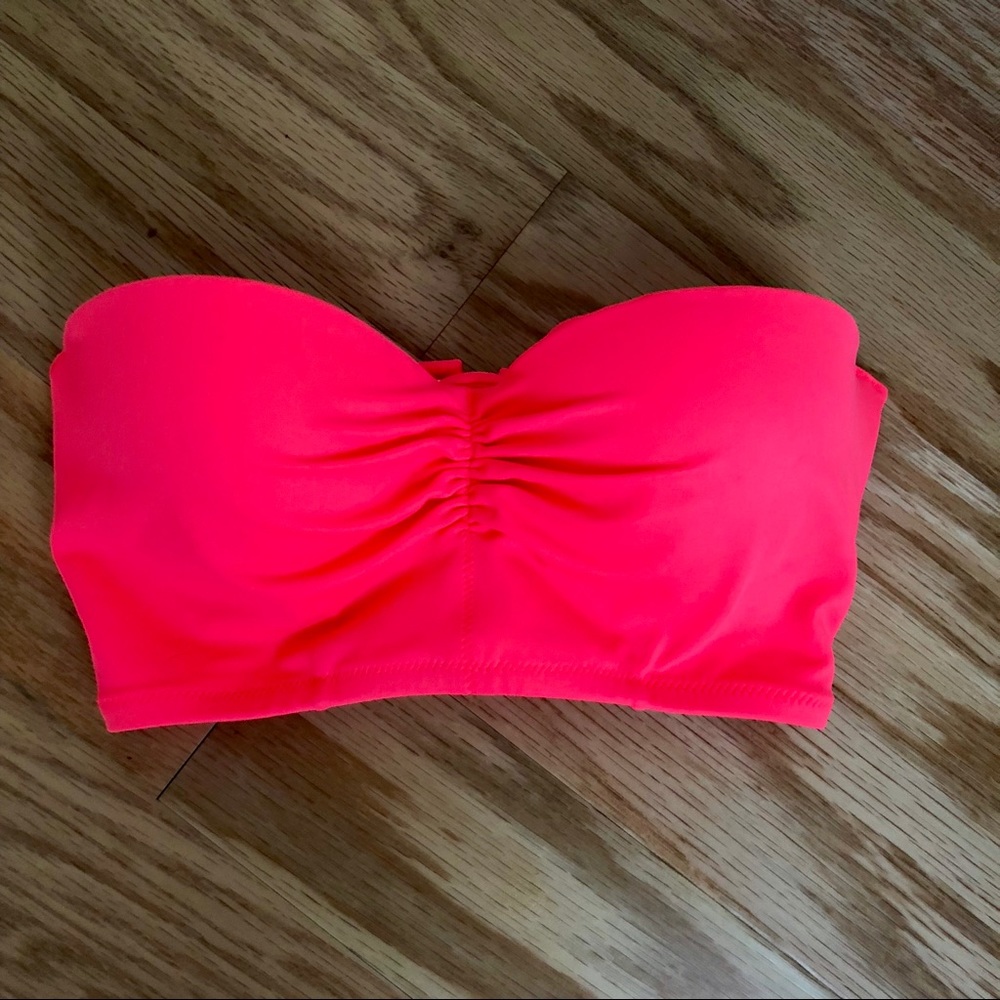 Victoria’s Secret bikini top